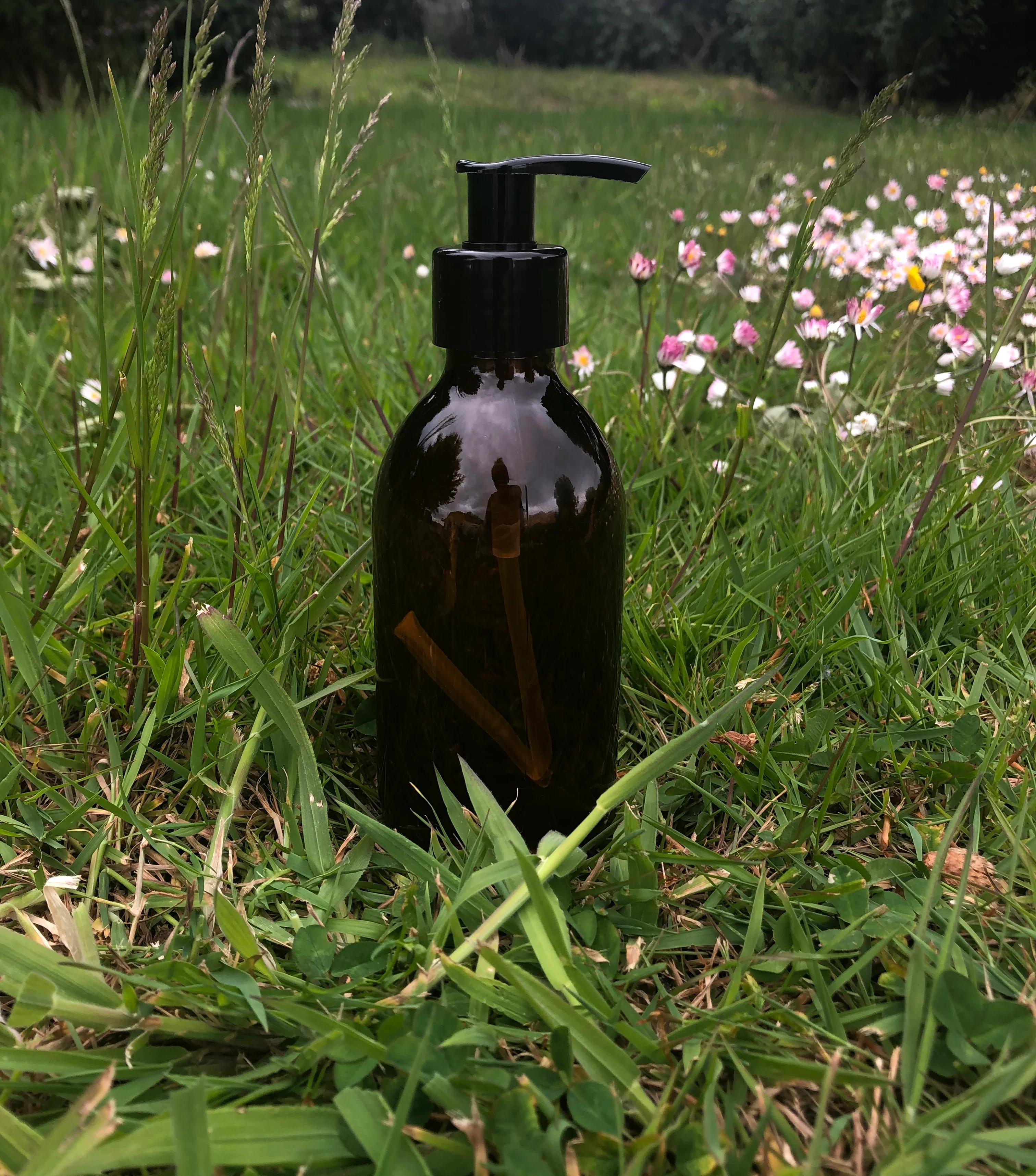 250ml Medical Round Amber Glass Bottle - Image 3