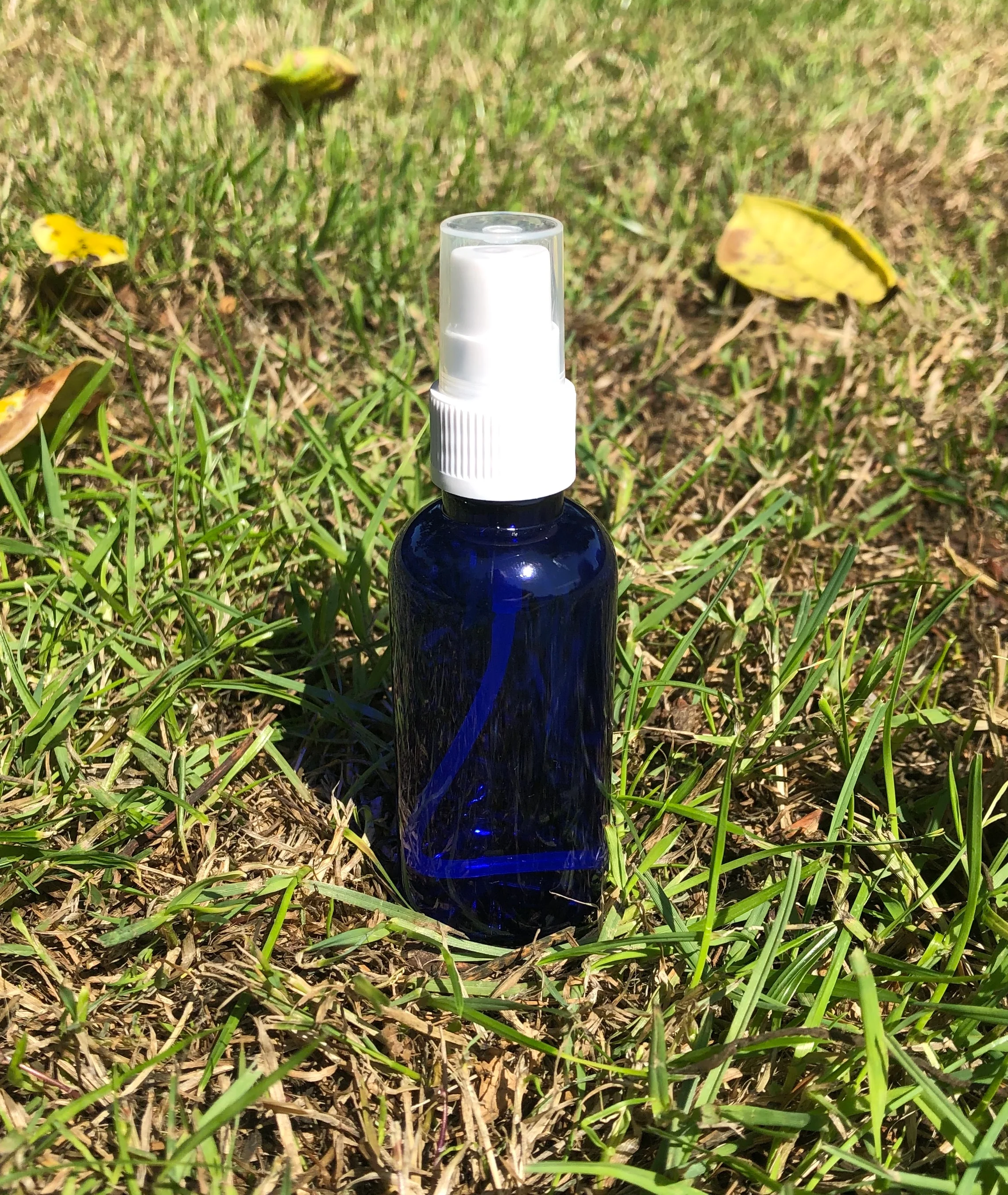 50 ml Blue Plastic (PETG) bottle with atomiser - Image 3