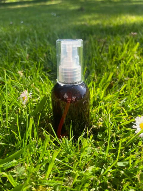 100ml Amber Boston Round (PET) Plastic Bottle - Image 6