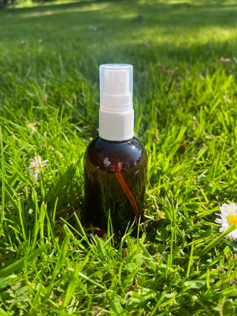 100ml Amber Boston Round (PET) Plastic Bottle - Image 9