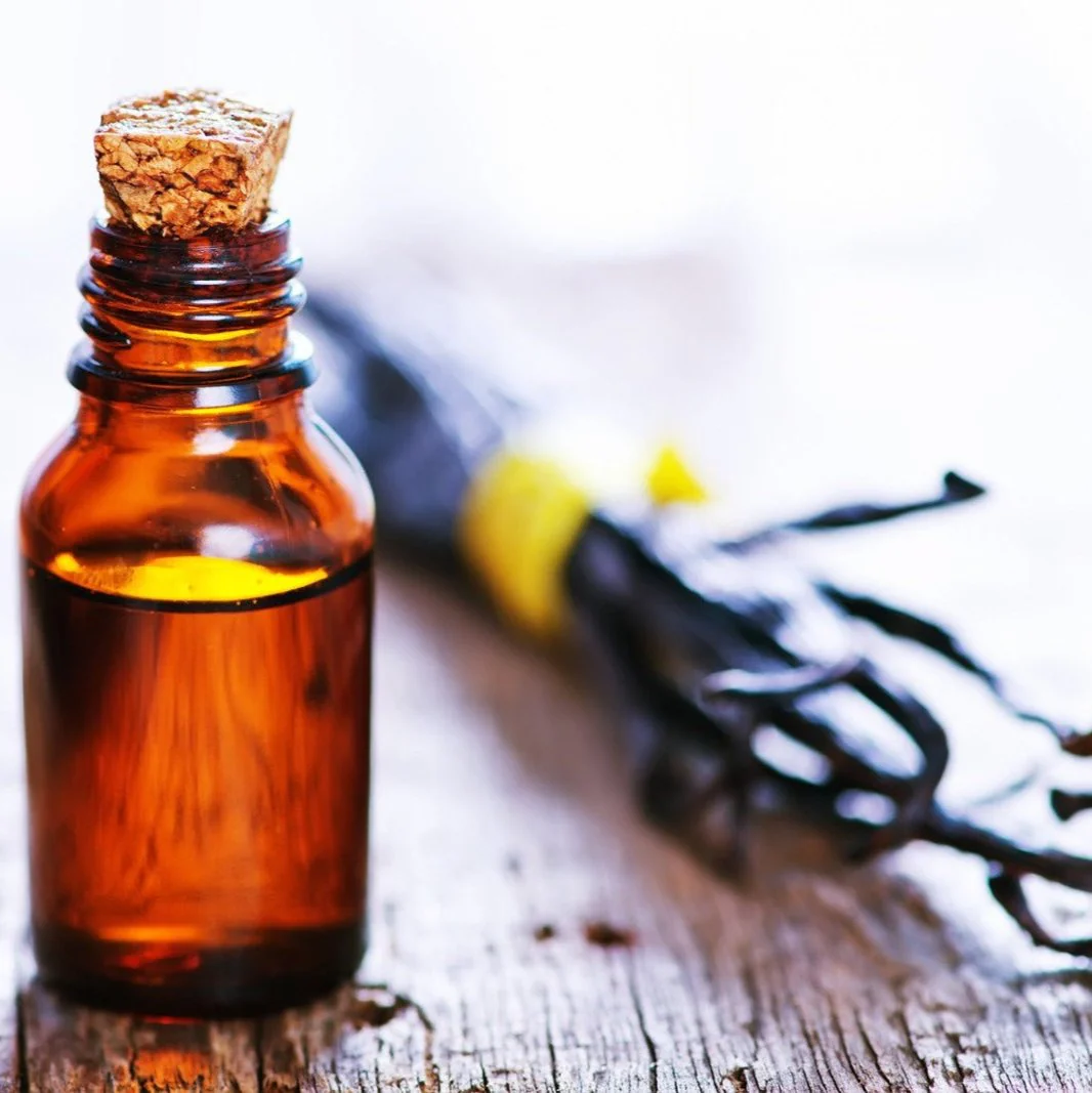 Vanilla Oil (Oil Soluble) in Organic Sunflower Oil